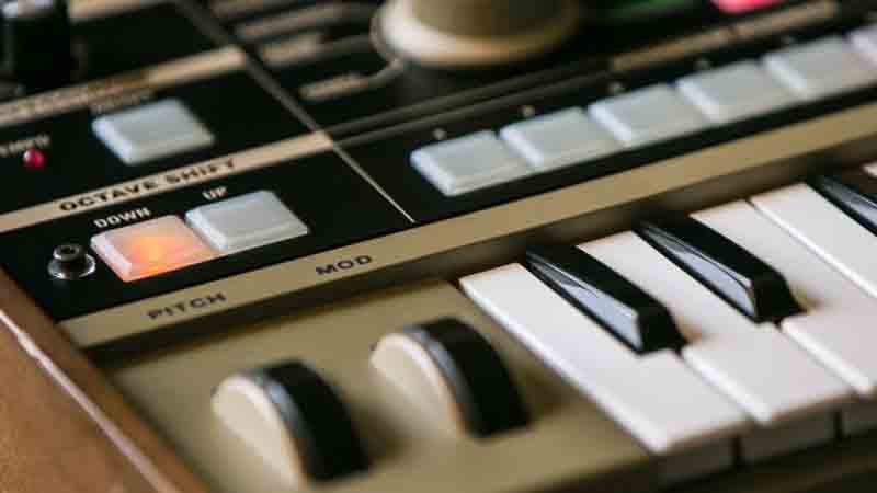 What Is A Synthesizer In Music?